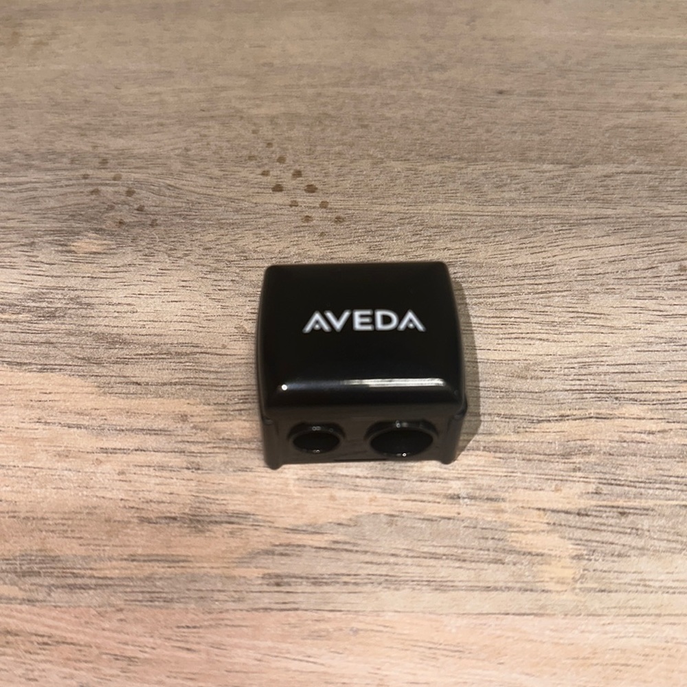 AVEDA sharpener